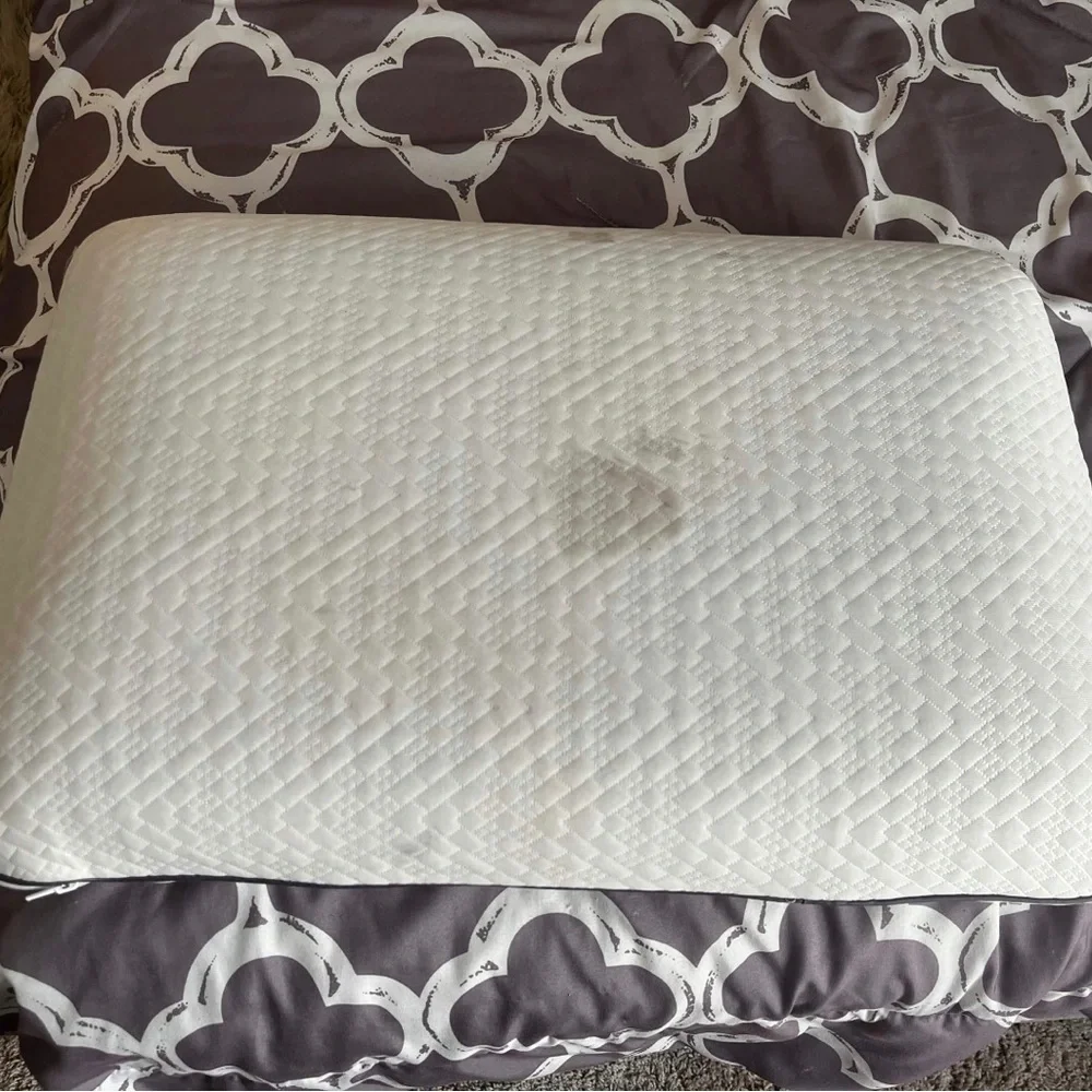 Memory Foam Pillow